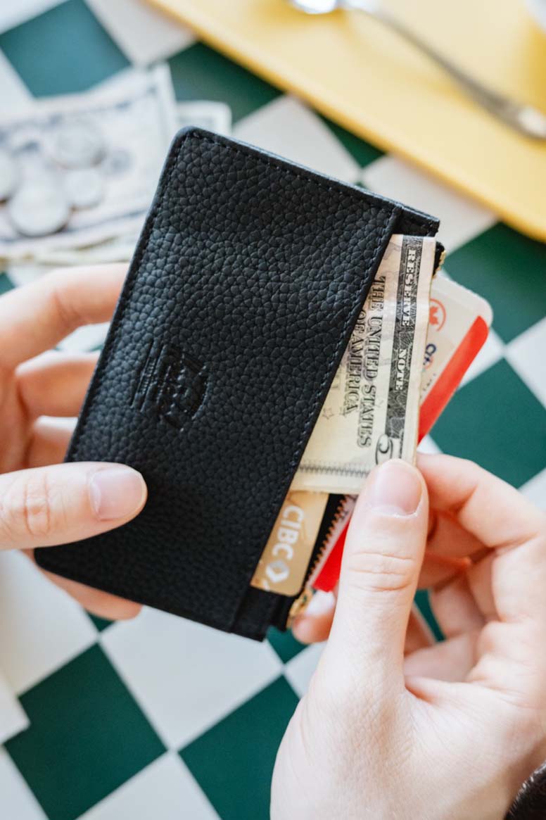 Oscar Large Cardholder Vegan Leather – Herschel Supply Co. Canada