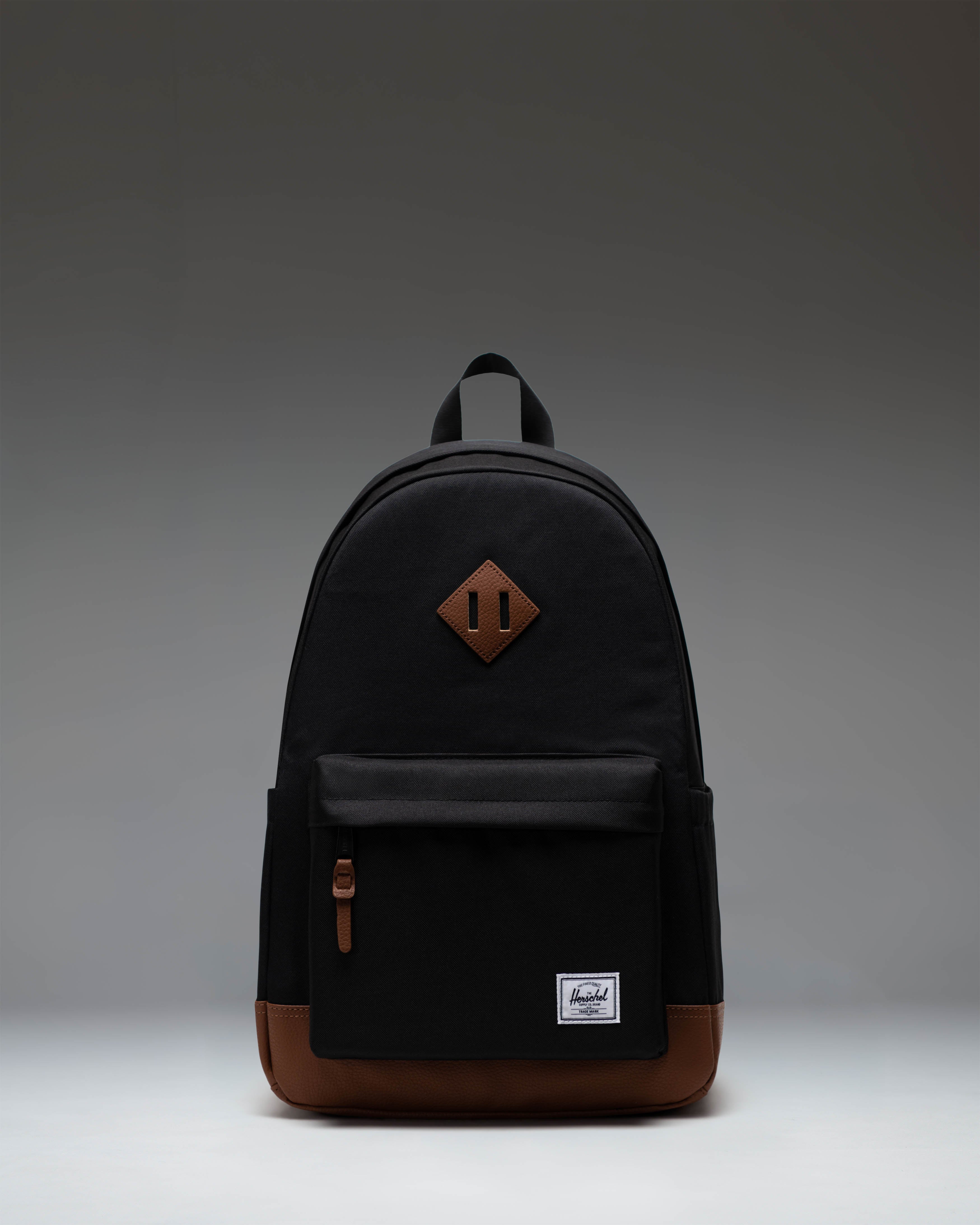Herschel リュック ブラック　ハーシェルサプライ　ヘリテージバックパック Heritage Backpack – Herschel Supply Co. Canada