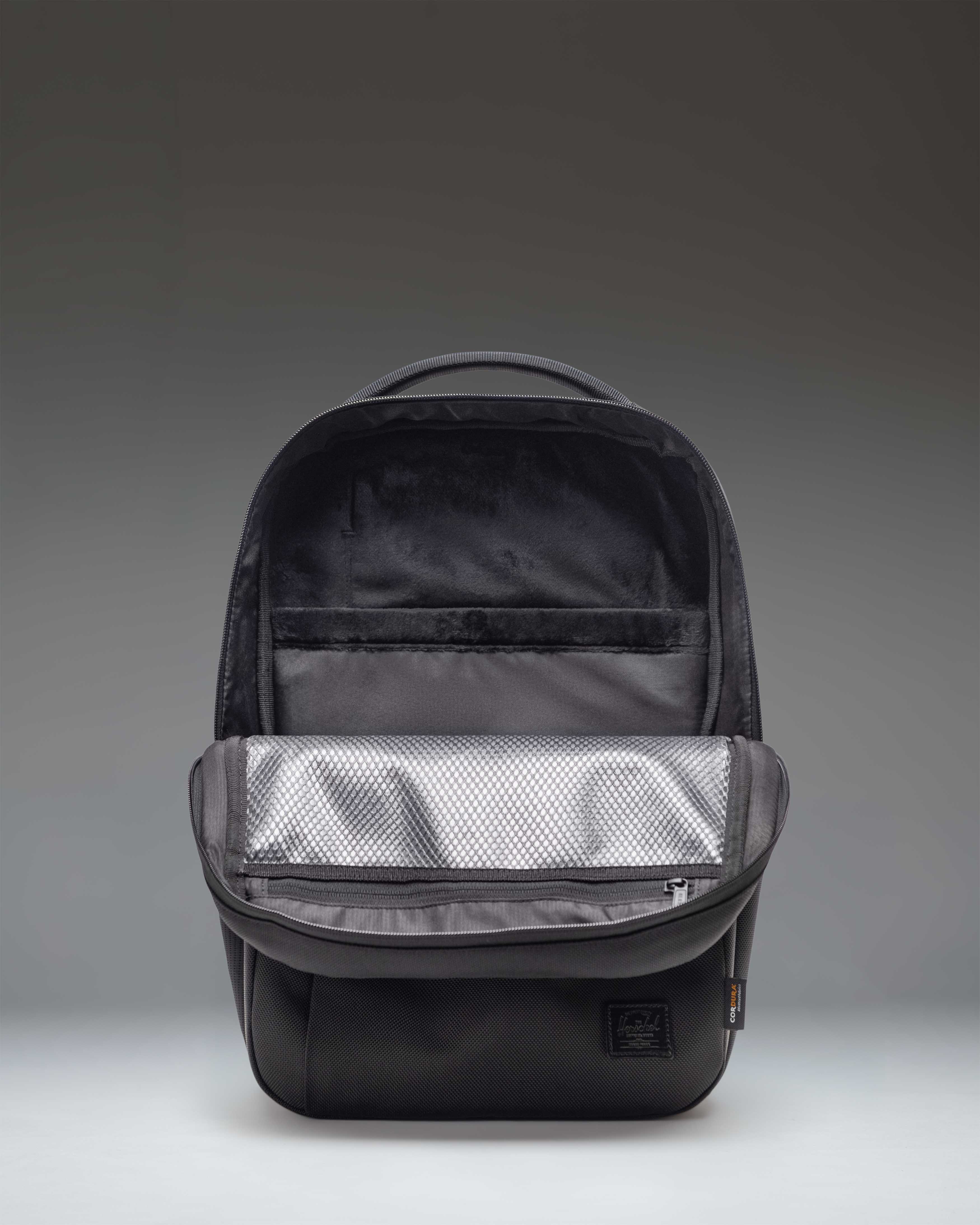 Kaslo Daypack Tech Cordura – Herschel Supply Co. Canada