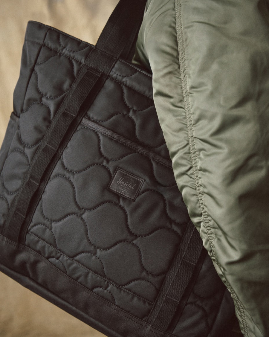 Herschel Heritage™ Tote Quilted