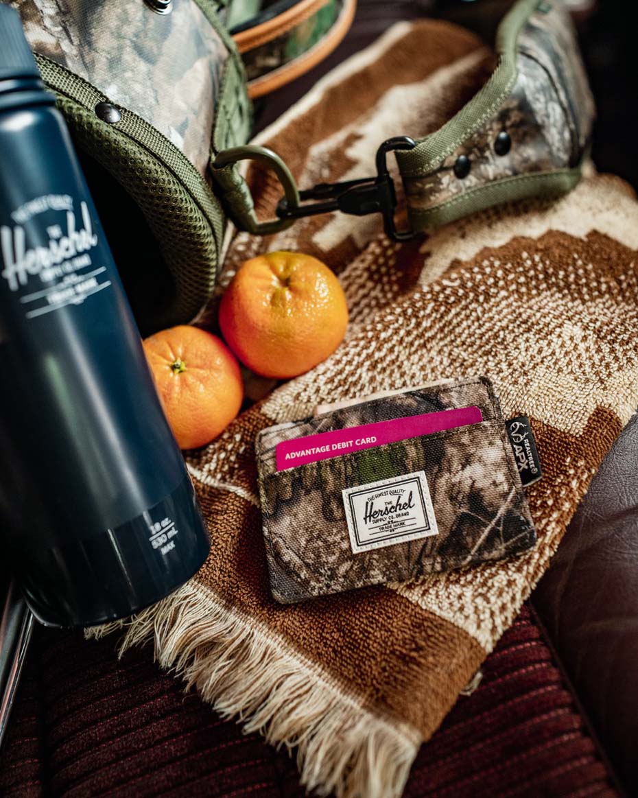 小物 FUNNY STALLION CHARLIE'S WALLET EXShrink Realtree® Charlie Cardholder – Herschel Supply Co. Canada