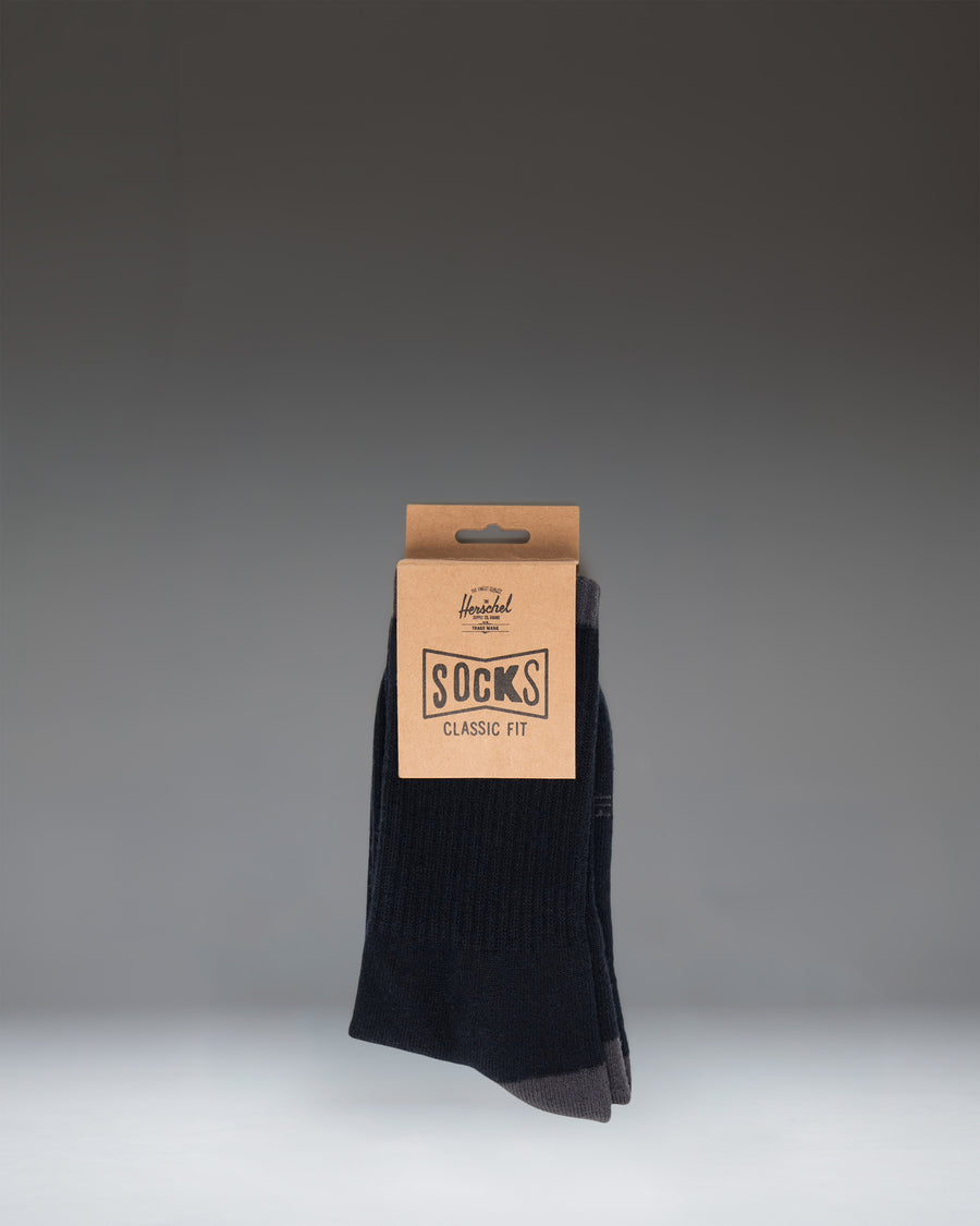Herschel Supply Co. Classic Fit Crew Sock in Black Tonal size guide chart. One size fits most for men's shoe sizes 7-12.