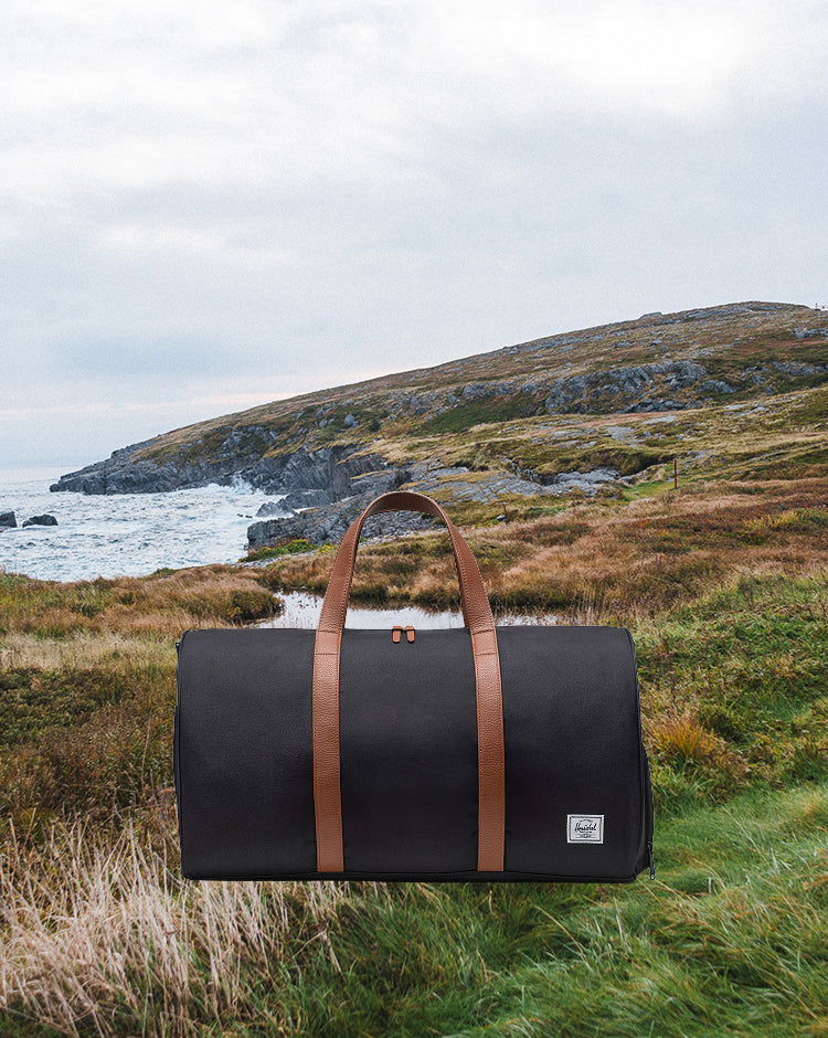 Novel Duffle – Herschel Supply Co. Canada