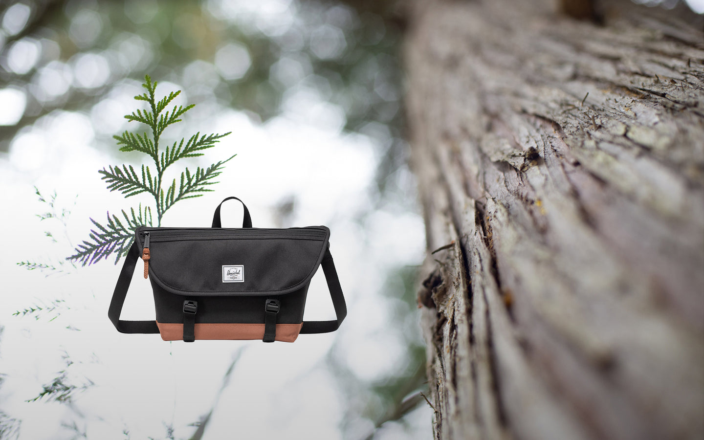 Cove Messenger Small