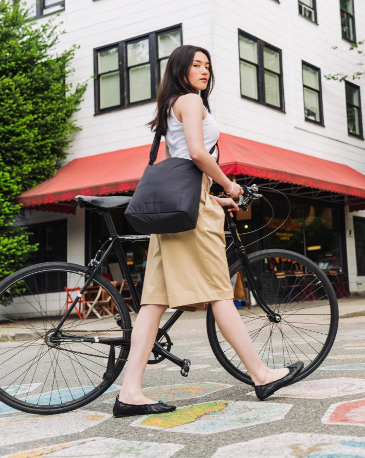 Cloudform Tote Small – Herschel Supply Co. Canada