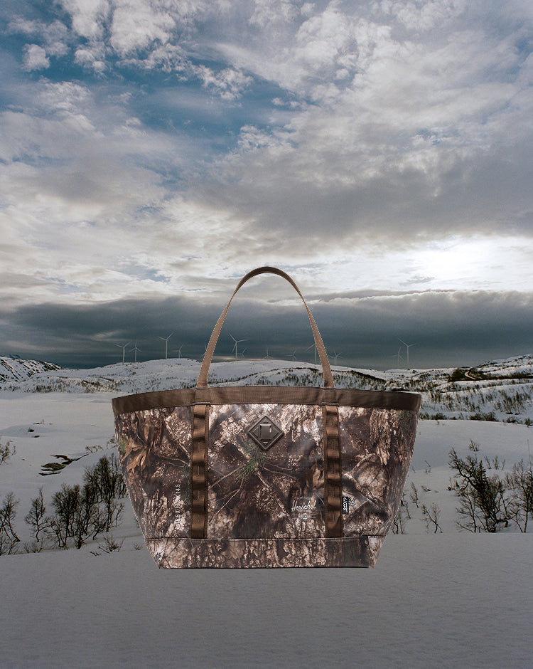 Realtree® All Season Gear Tote 63 L