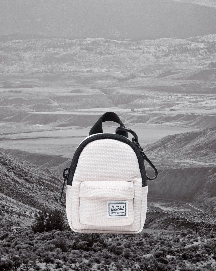 Herschel Classic Backpack Bag Charm – Herschel Supply Co. Canada