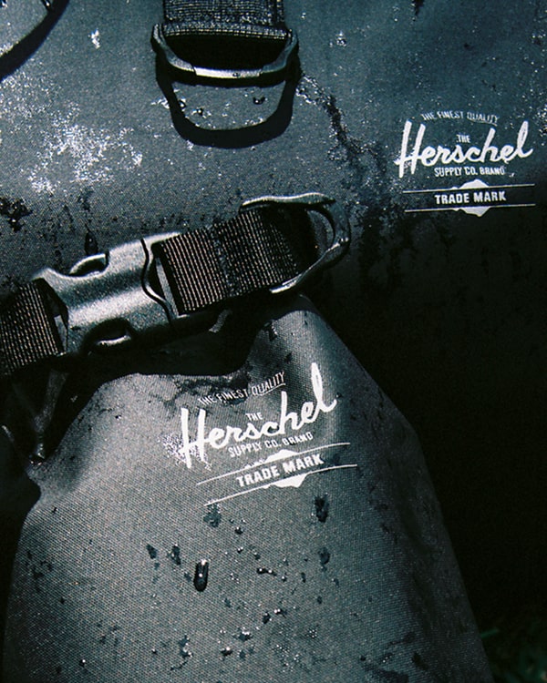 HUNT☆Travel Ripstop Holdall - Silver Foil Herschel Outdoor Equipment™ | Herschel Supply Company