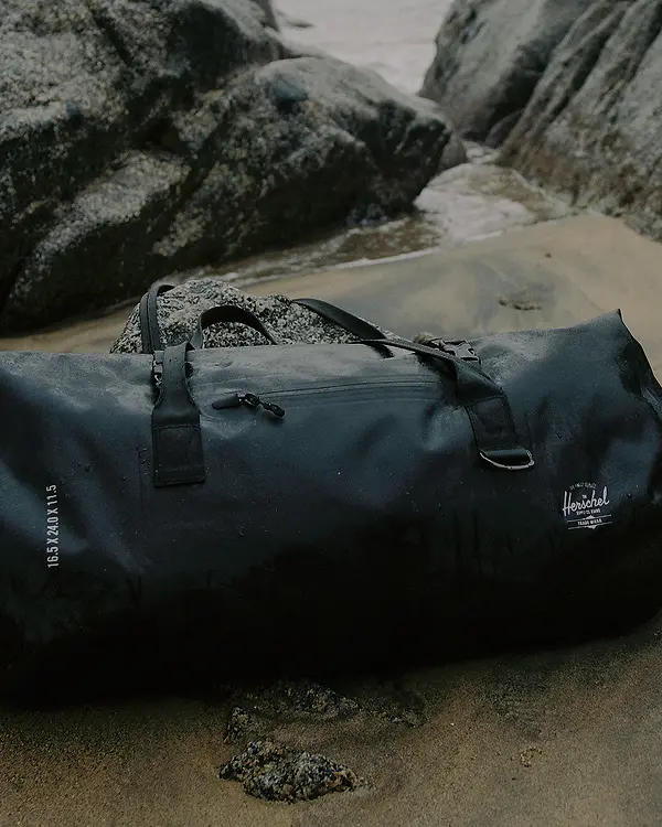 HUNT☆Travel Ripstop Holdall - Silver Foil Herschel Outdoor Equipment™ | Herschel Supply Company