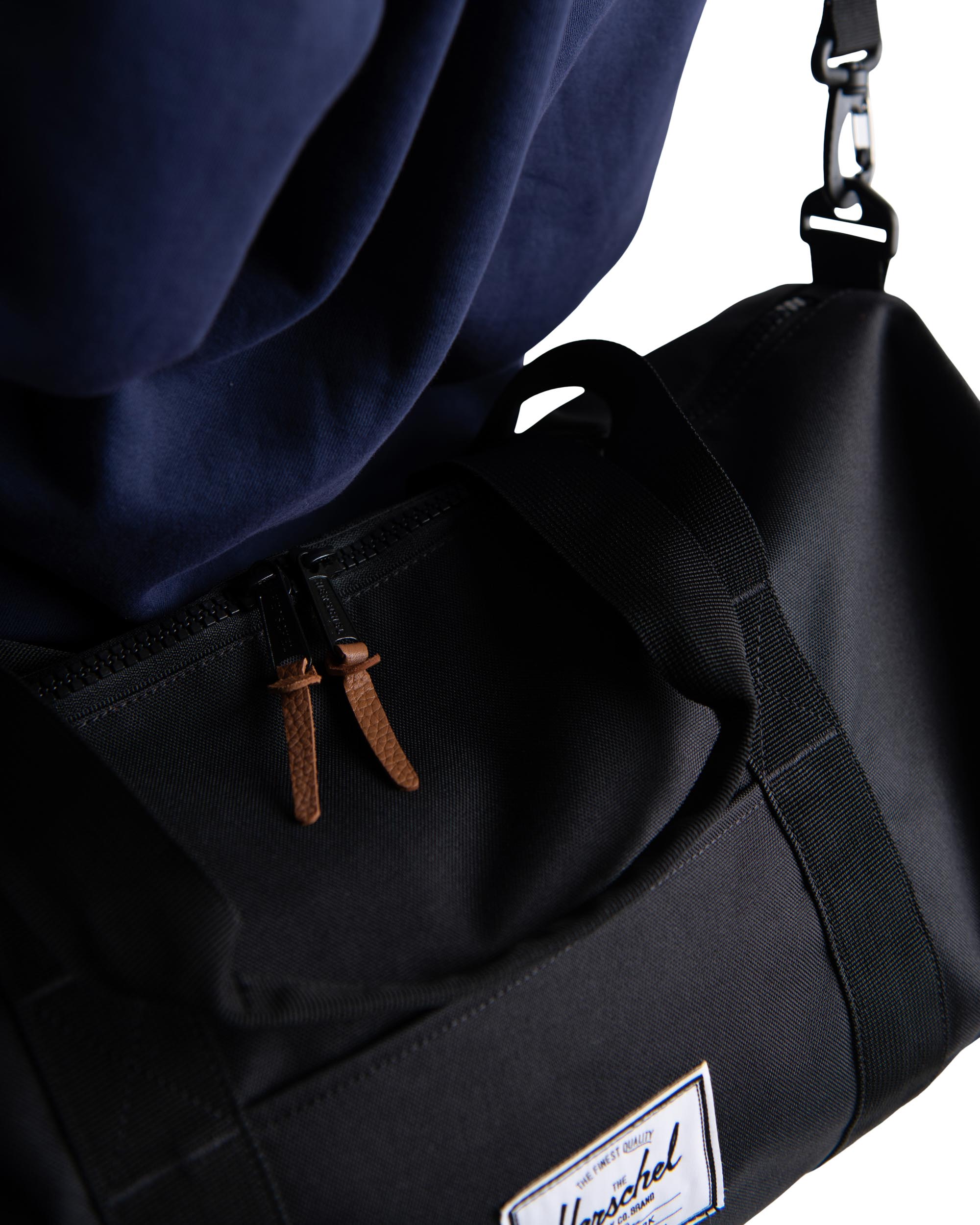 Herschel mid volume duffle outlet