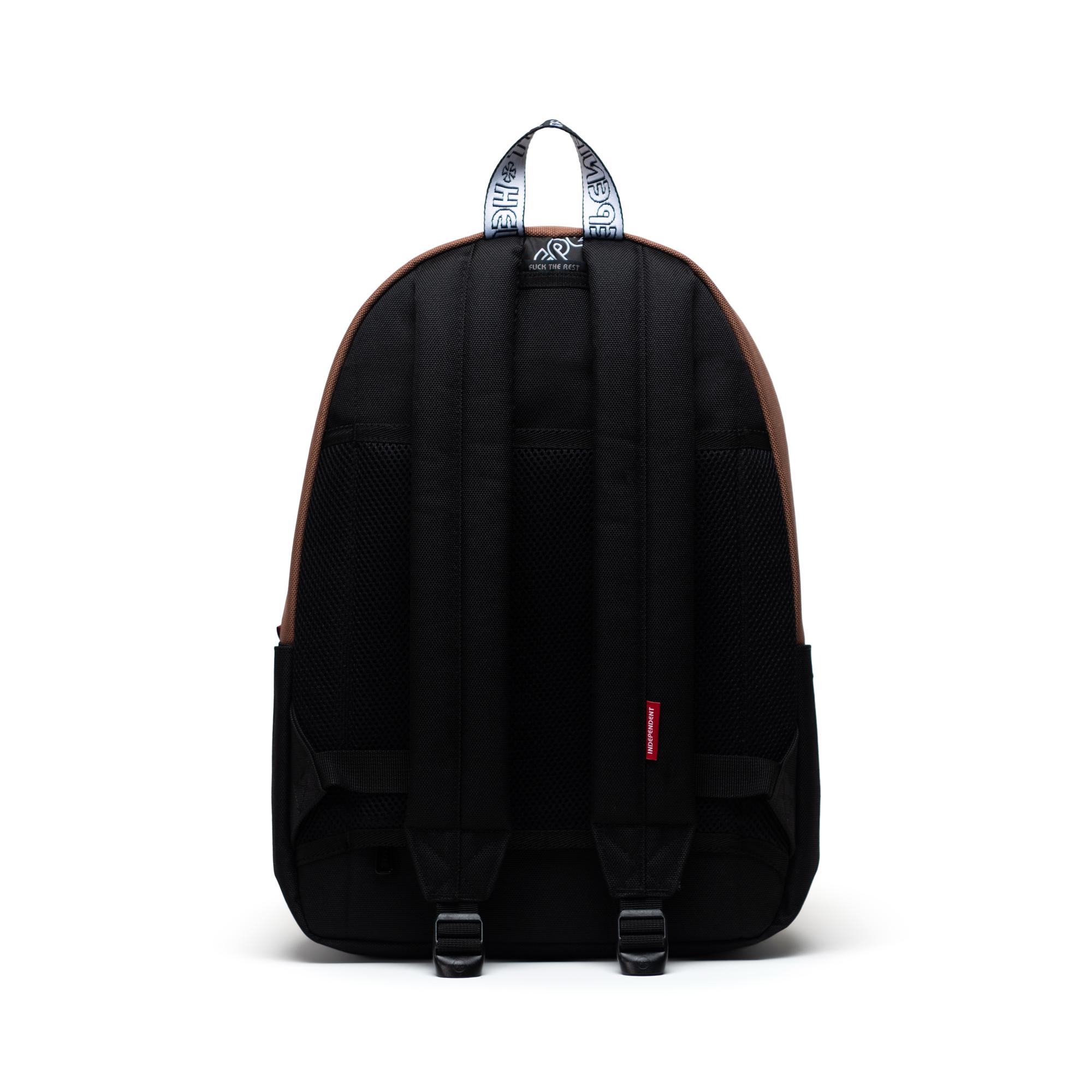 Classic Backpack XL Independent 30L | Herschel Supply Co.