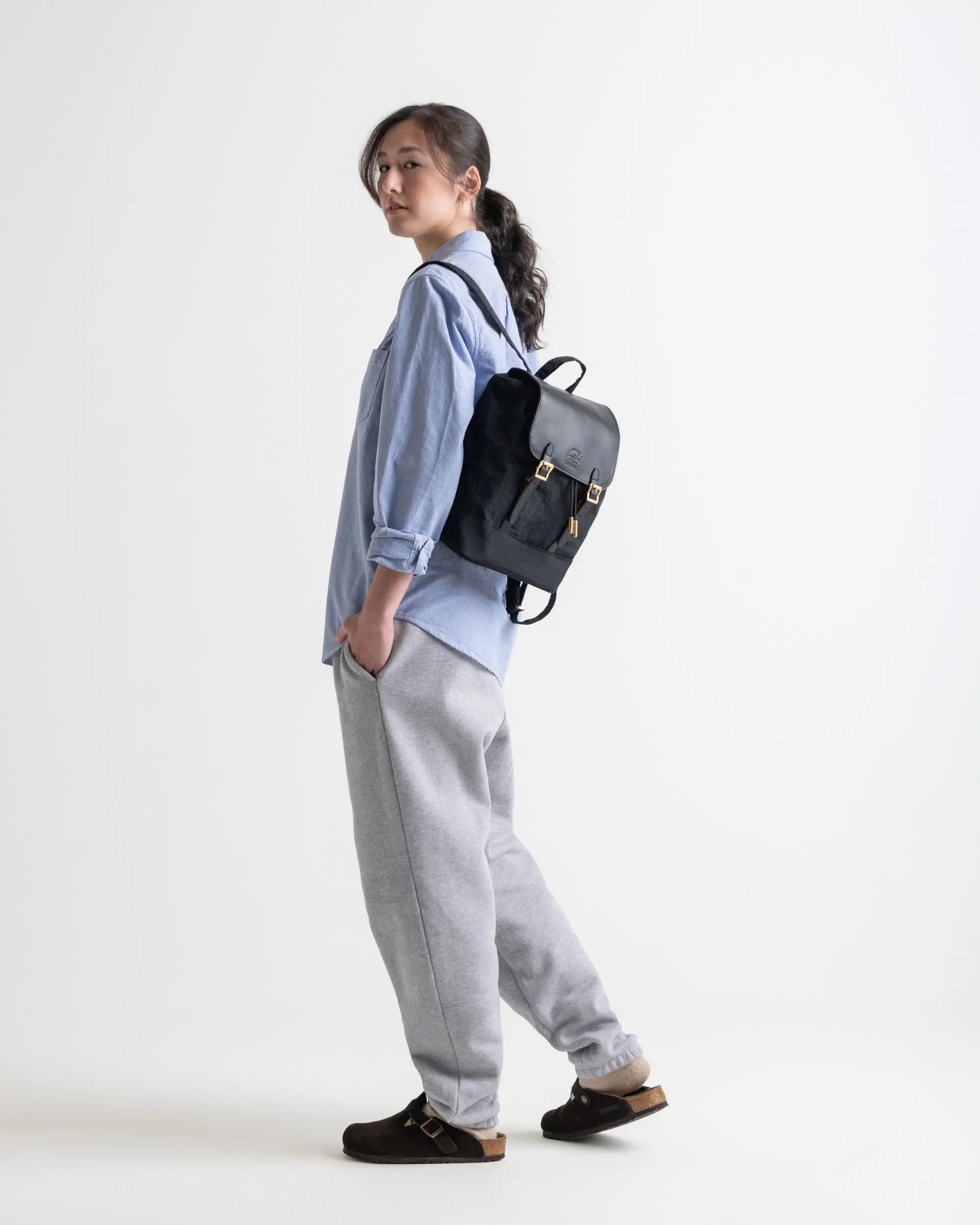 Herschel retreat backpack hotsell review