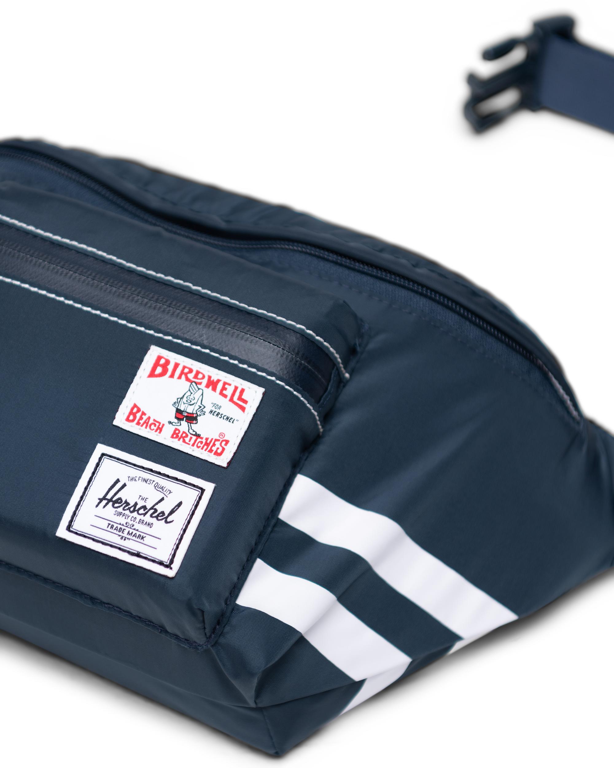 Seventeen Hip Pack Bag Herschel Supply Co