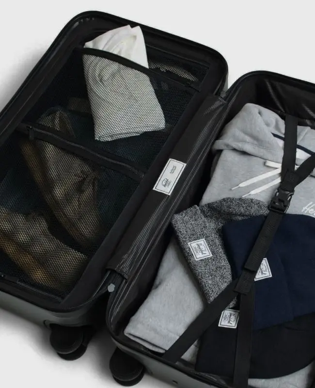 Herschel Heritage™ Hardshell Luggage | Medium - 67L