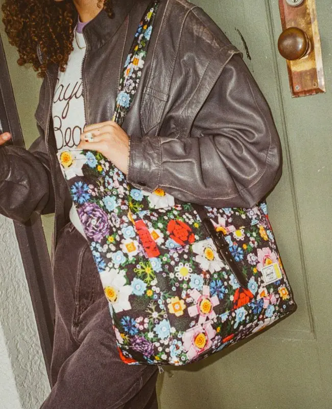 LEGO® Herschel Retreat™ Tote - 20L