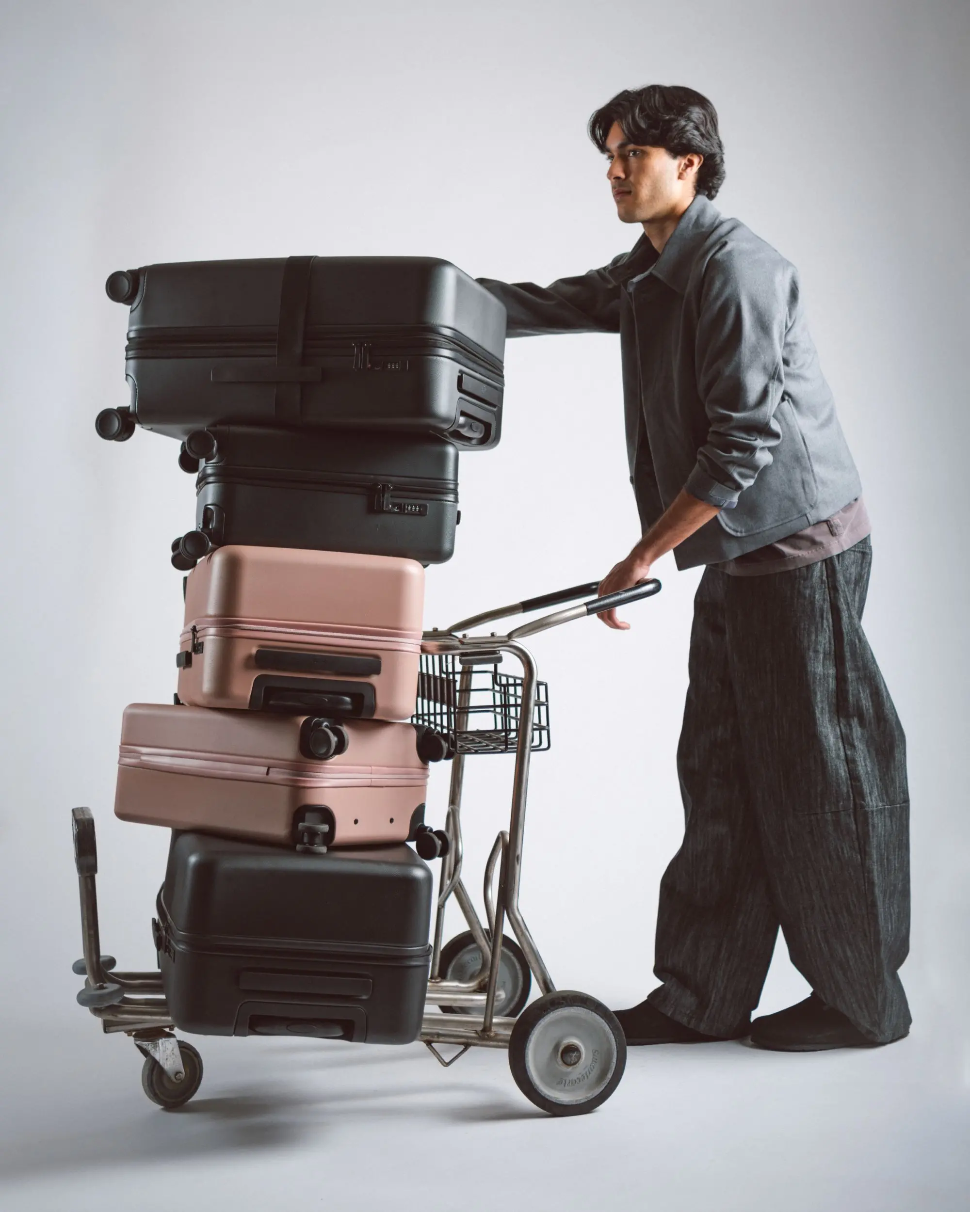 Herschel Heritage™ Hardshell Medium Luggage Expandable - 66L