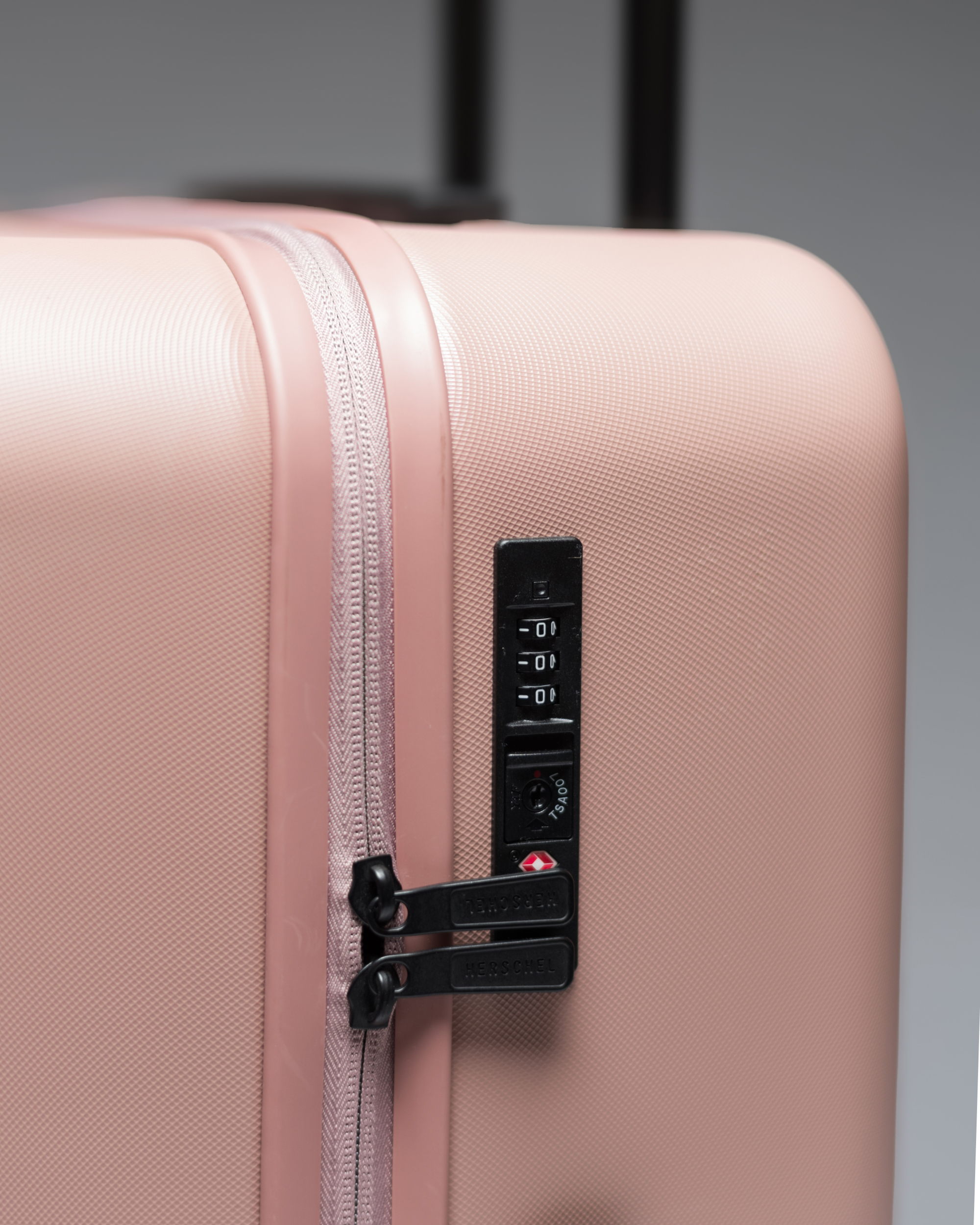 Herschel Heritage™ Hardshell Large Carry-On Luggage - 42L