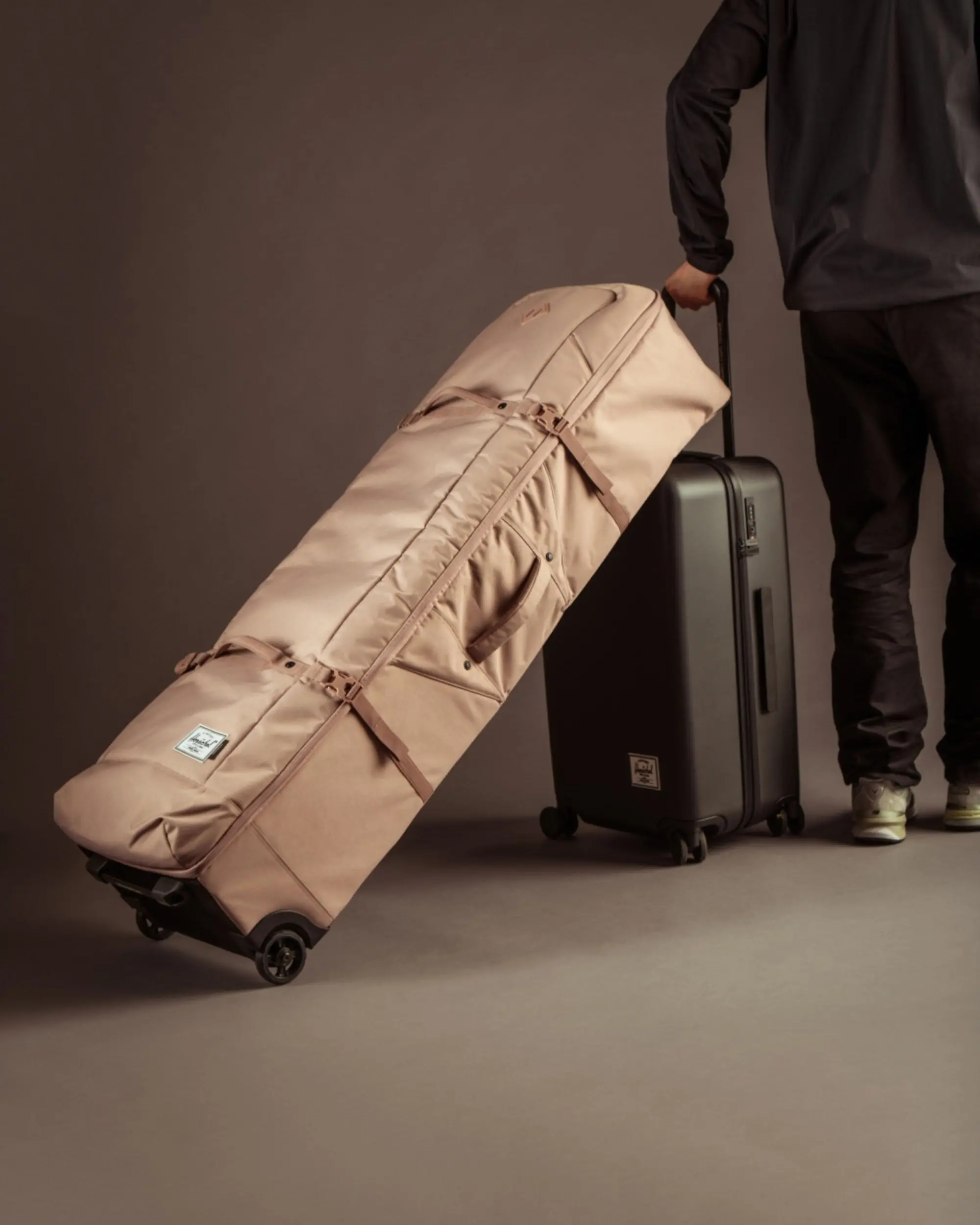 Herschel Heritage™ Golf Travel Wheelie Bag