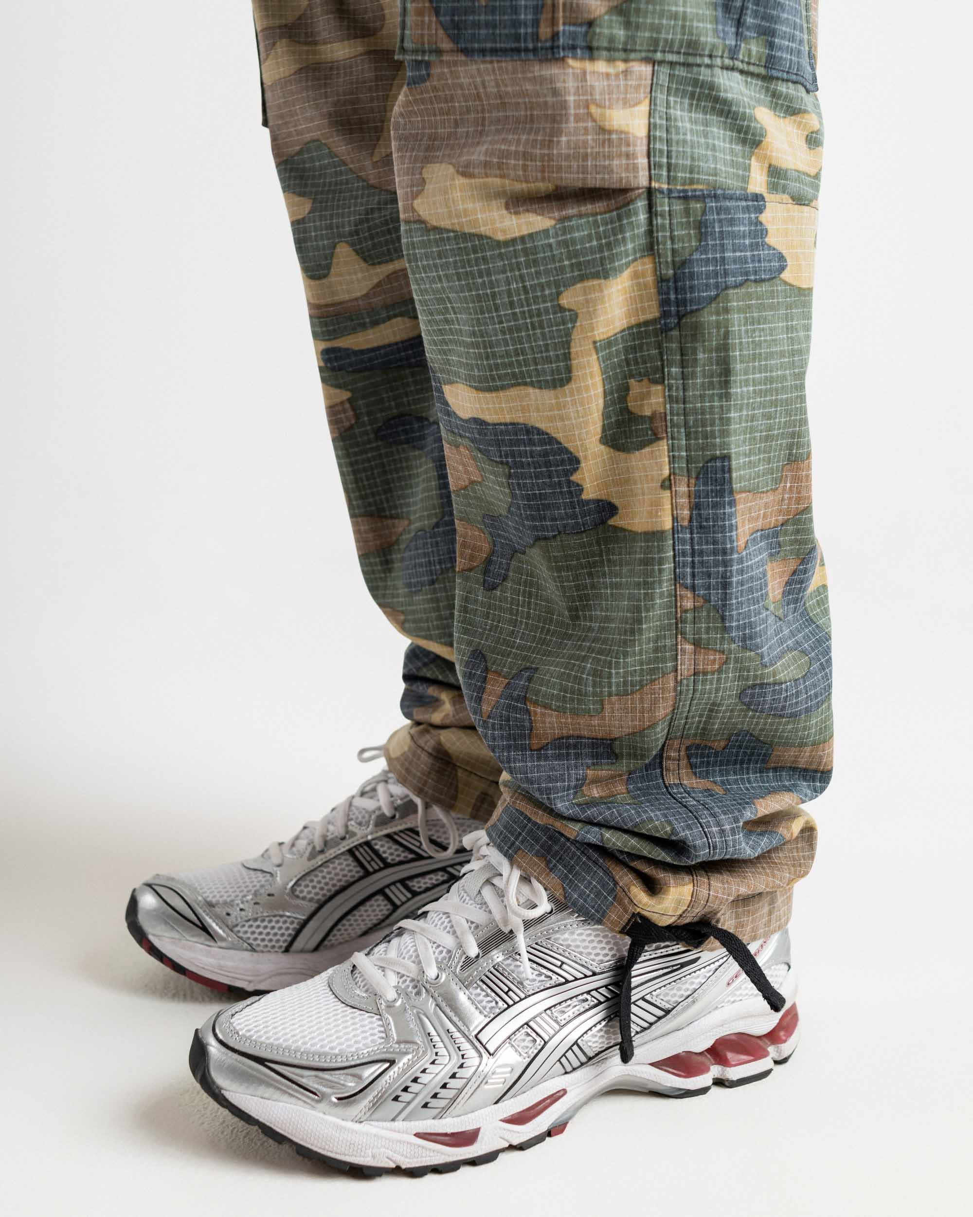 Outgoing Satin Cargo Pant | Aritzia CA